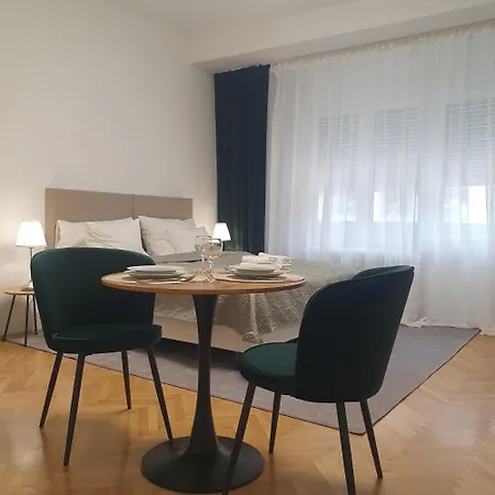 Bzs5 Apartman *