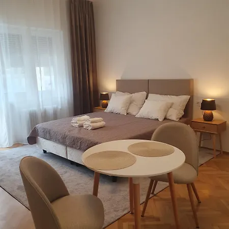 Apartman Bzs5 *